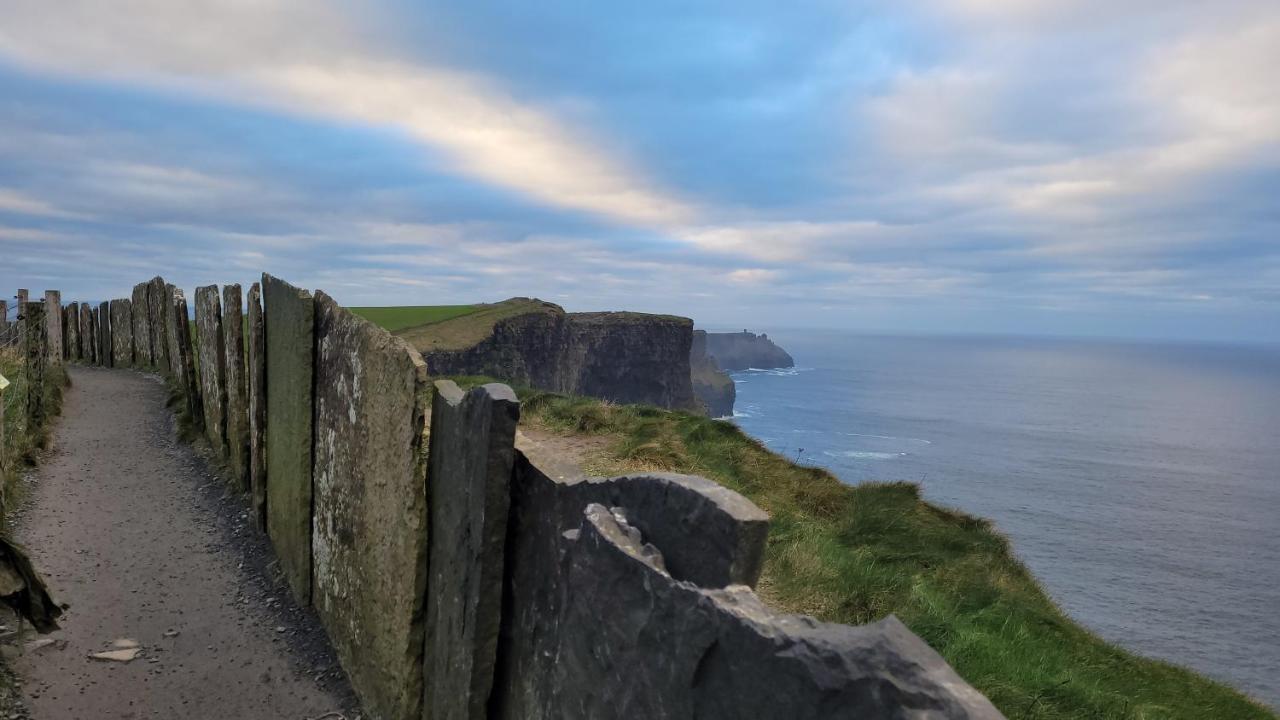 Moher Lodge Liscannor Esterno foto